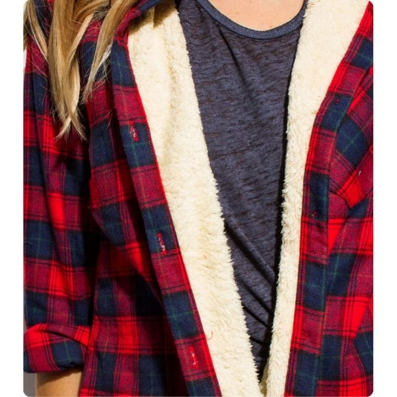 NEW Red Cozy Warm Sherpa Fur Lined Flannel Plaid Shirt Jacket Shacket Top - Picture 5 of 8